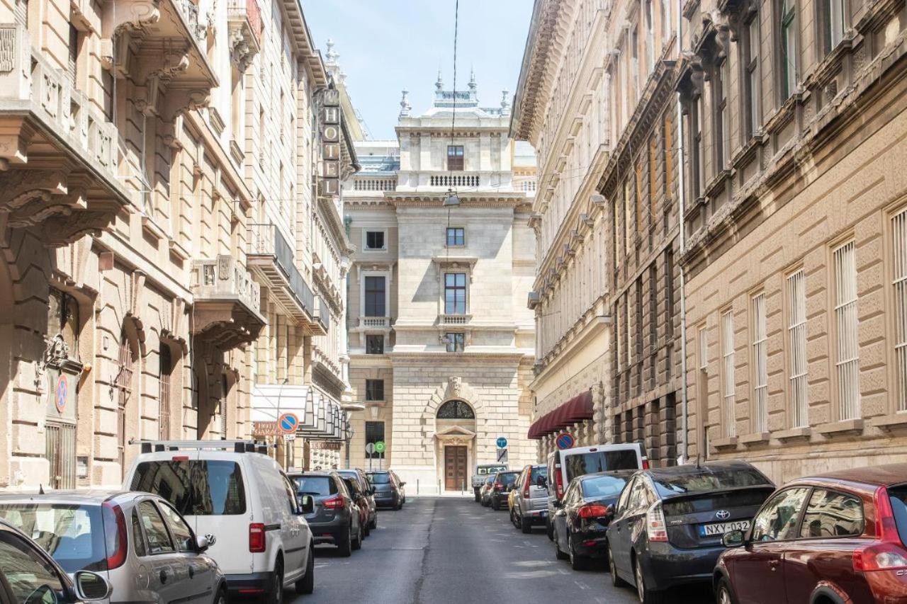 Central Relax Boutique Suites Budapest Exterior foto