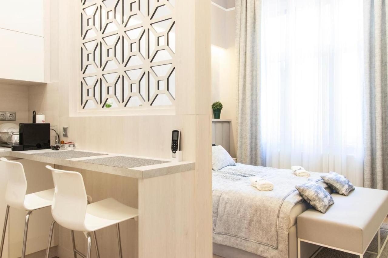 Central Relax Boutique Suites Budapest Exterior foto