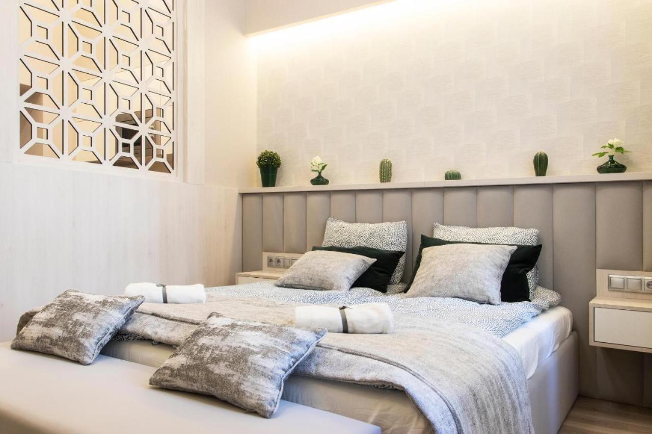 Central Relax Boutique Suites Budapest Exterior foto